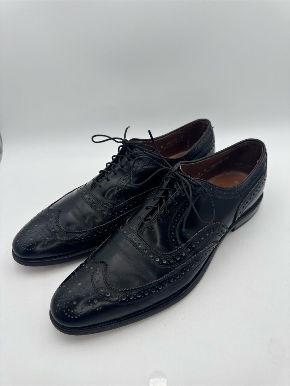 Allen Edmonds McAllister 6215 Black Leather Wing Tip Oxfords Men's 11.5A